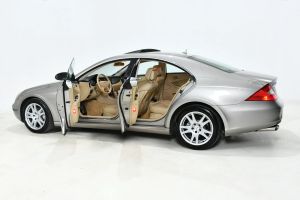Mercedes-Benz CLS C219 [2004 - 2010] 320 CDI 7G-TRONIC 2007
