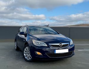 Opel Astra J [2009 - 2018] Sports Tourer 1.7 CDTI 2011