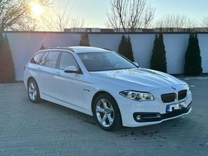 BMW 5 Series F10/F11/F07 [2010 - 2017] 530d Touring Aut. Luxury Line 2015