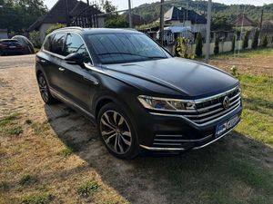 Volkswagen Touareg III [2018 - Prezent] 3.0 V6 e-Hybrid 4Motion Aut. Atmosphere 2021