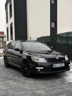 Skoda Octavia II [2004 - 2013] Combi 2.0 TDI RS DSG 2012