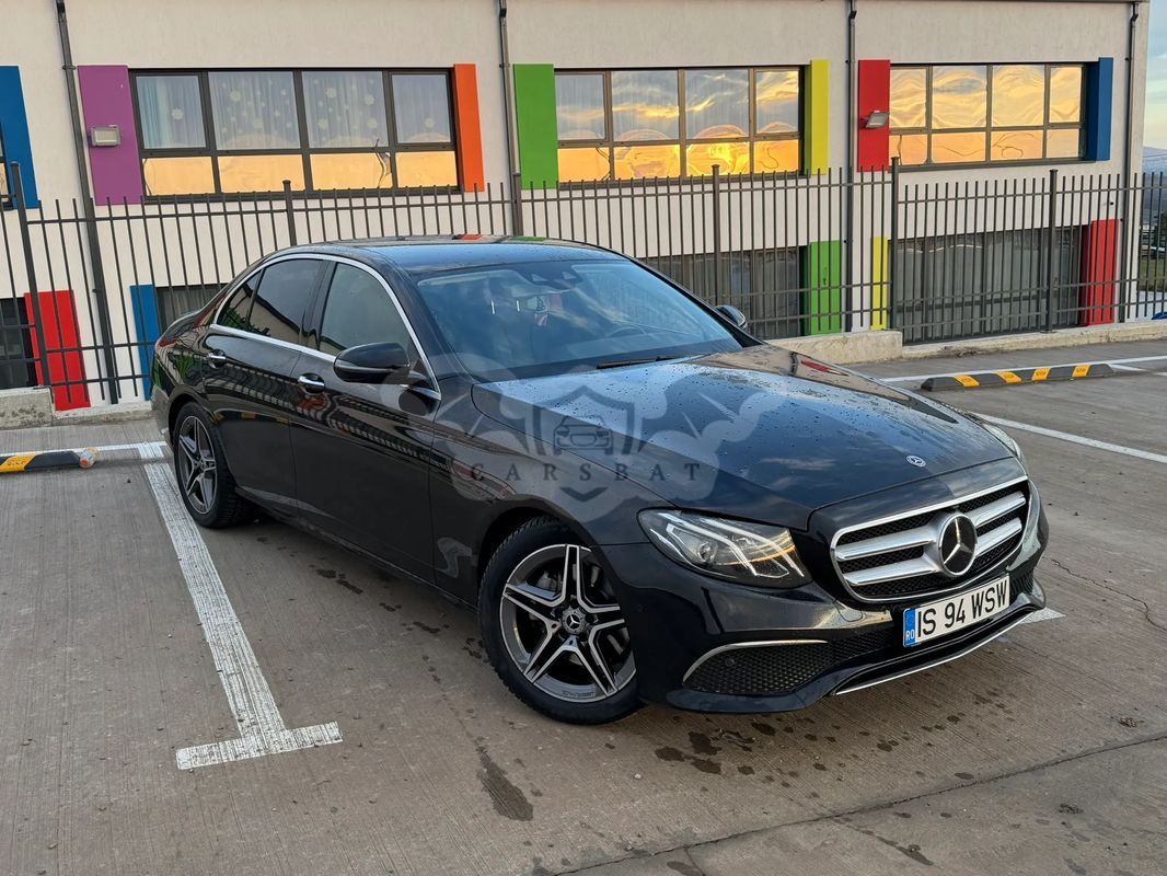 Mercedes-Benz E W213 [2016 - 2023] 300 d 9G-TRONIC Avantgarde 2020