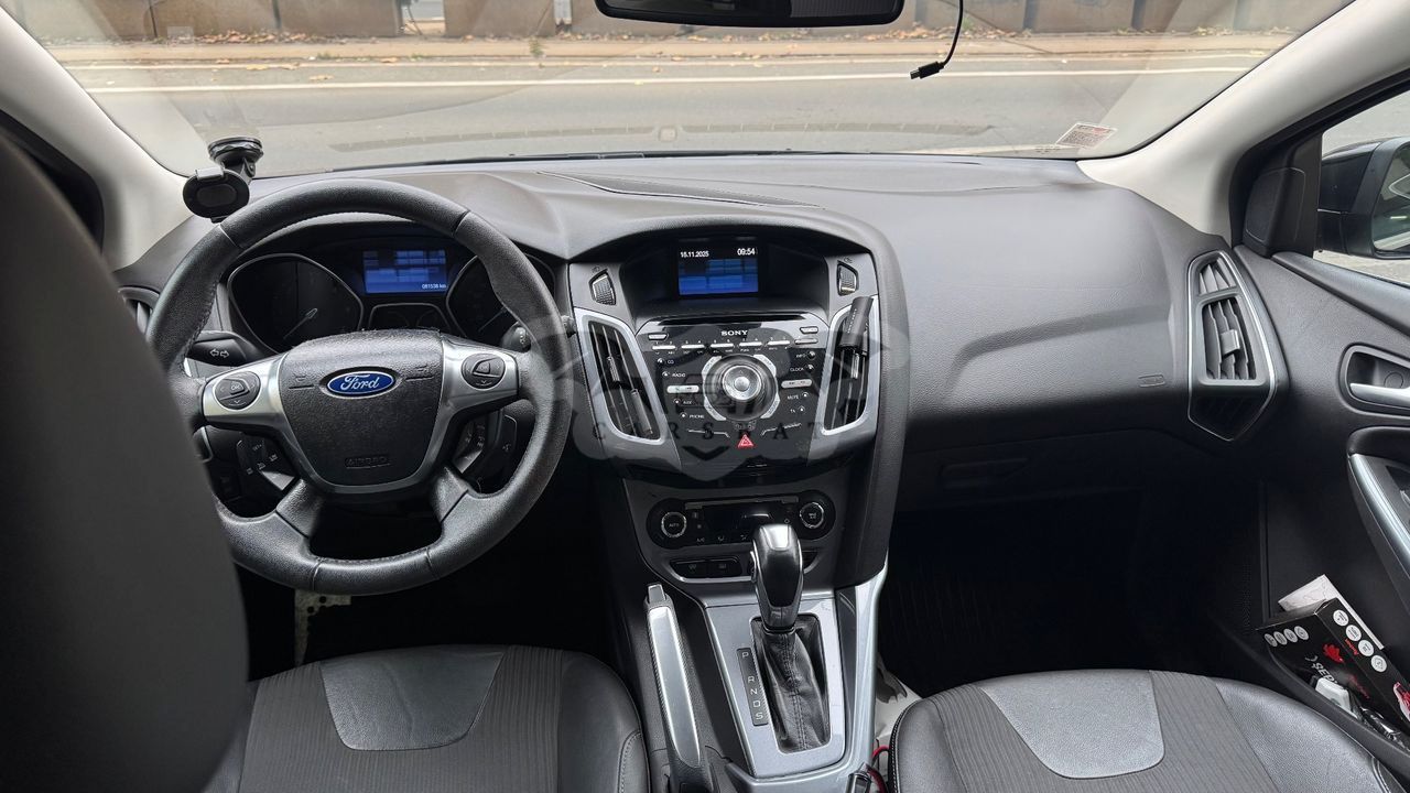 Ford Focus MK3 [2010 - 2018] 2.0 TDCI DPF Powershift Titanium 2011