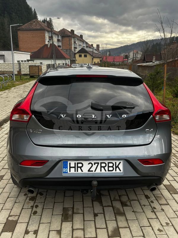 Volvo V40 II [2012 - Prezent] D4 You 2014