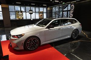 BMW M5 xDrive 2025