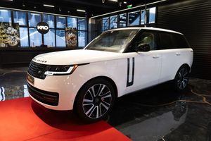 Land Rover Range Rover 3.0 l6 P400 MHEV SE 2023