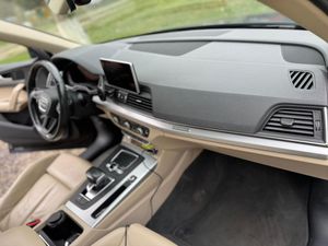Audi Q5 FY [2016 - Prezent] 40 TDI quattro S tronic 2019