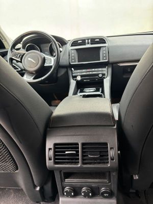 Jaguar F-Pace 20d AWD Aut. Portfolio 2017