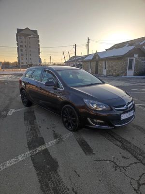 Opel Astra J [2009 - 2018] 1.6 CDTI DPF ecoFLEX TourerStart/Stop Selection 2014
