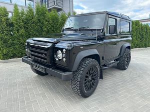 Land Rover Defender 110 2.4I E 2011