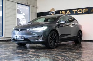 Tesla Model X 2020