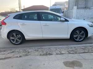 Volvo V40 II [2012 - Prezent] D2 Geartronic 2015