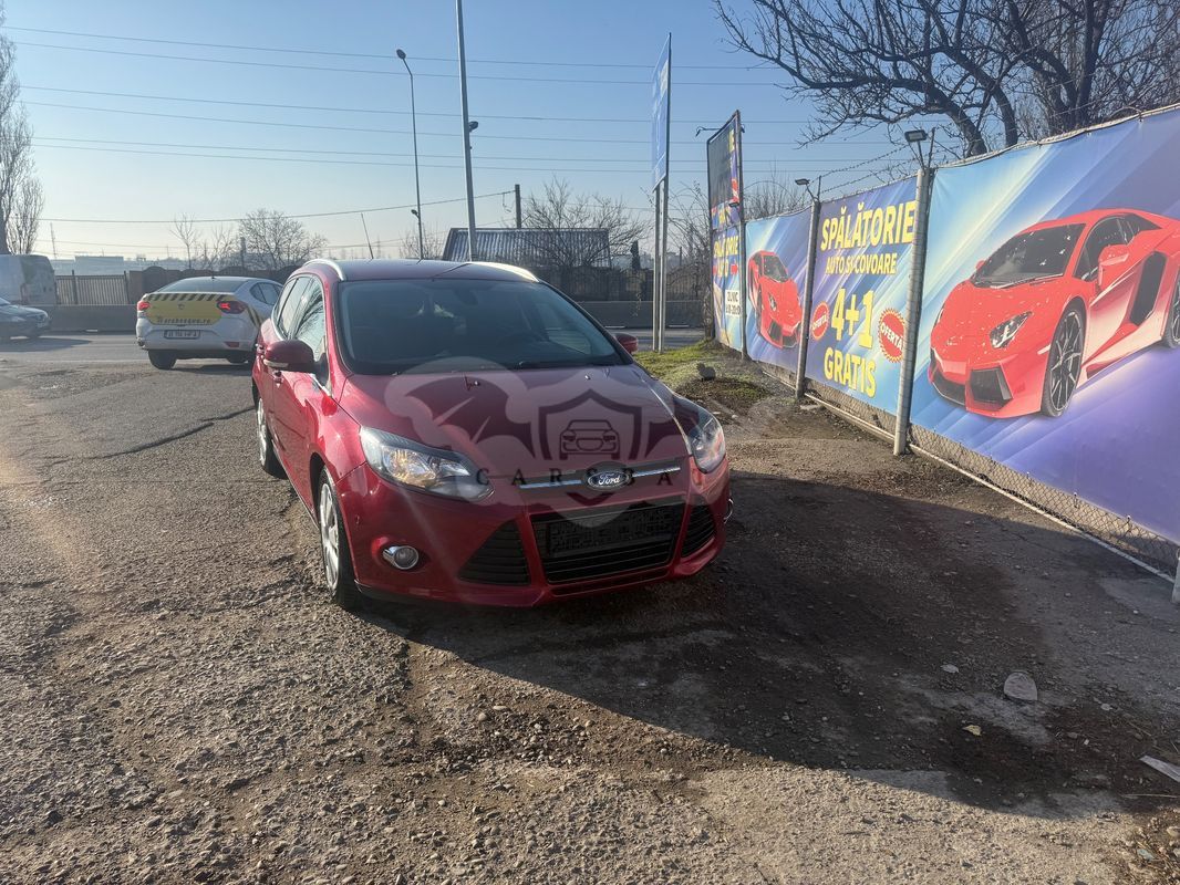 Ford Focus MK3 [2010 - 2018] 2.0 TDCI DPF Powershift Titanium 2013
