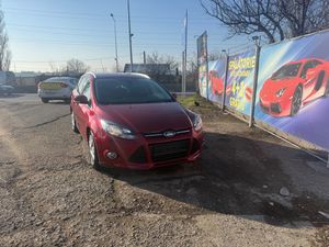 Ford Focus MK3 [2010 - 2018] 2.0 TDCI DPF Powershift Titanium 2013