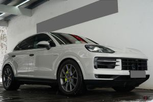 Porsche Cayenne E-Hybrid Tiptronic S 2024