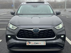 Toyota Highlander III [2020 - Prezent] 2.5 L Dynamic Force 248CP Luxury Metallic 2022
