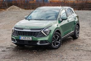 Kia Sportage V [2021 - Prezent] 1.6 T-GDI MHEV 6MT 4x2 Style 2022