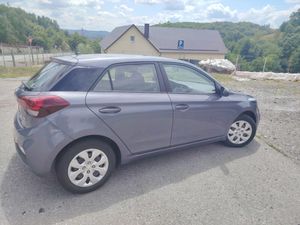 Hyundai i20 II [2014 - 2020] 1.25 84CP M/T Comfort 2018
