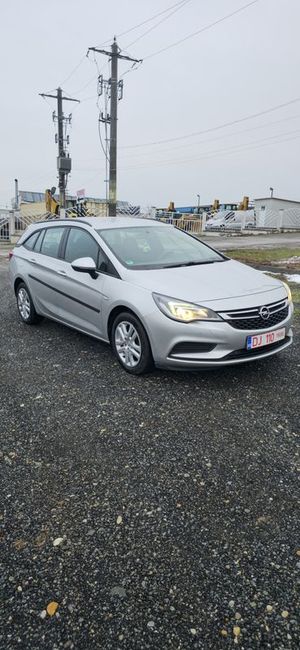 Opel Astra K [2015 - 2021] 1.6 D (CDTI) Edition 2019