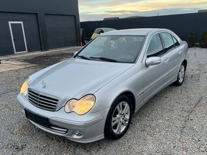 Mercedes-Benz C W203 [2000 - 2007] 220 CDI Avantgarde 2005