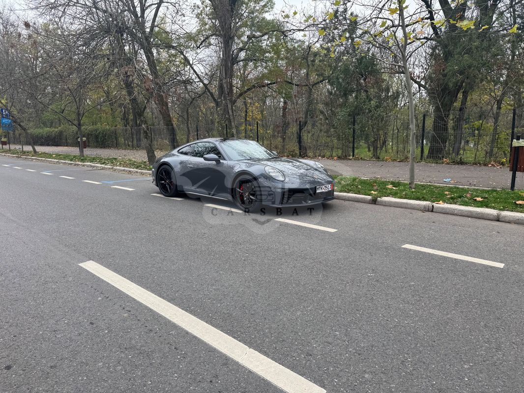 Porsche 992 2025