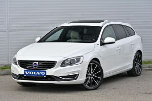 Volvo V60 D6 Twin Engine Geartronic Summum 2016