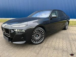 BMW 7 Series 740d xDrive 2025