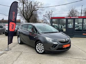 Opel Zafira 2012