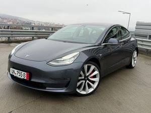 Tesla Model 3 2019