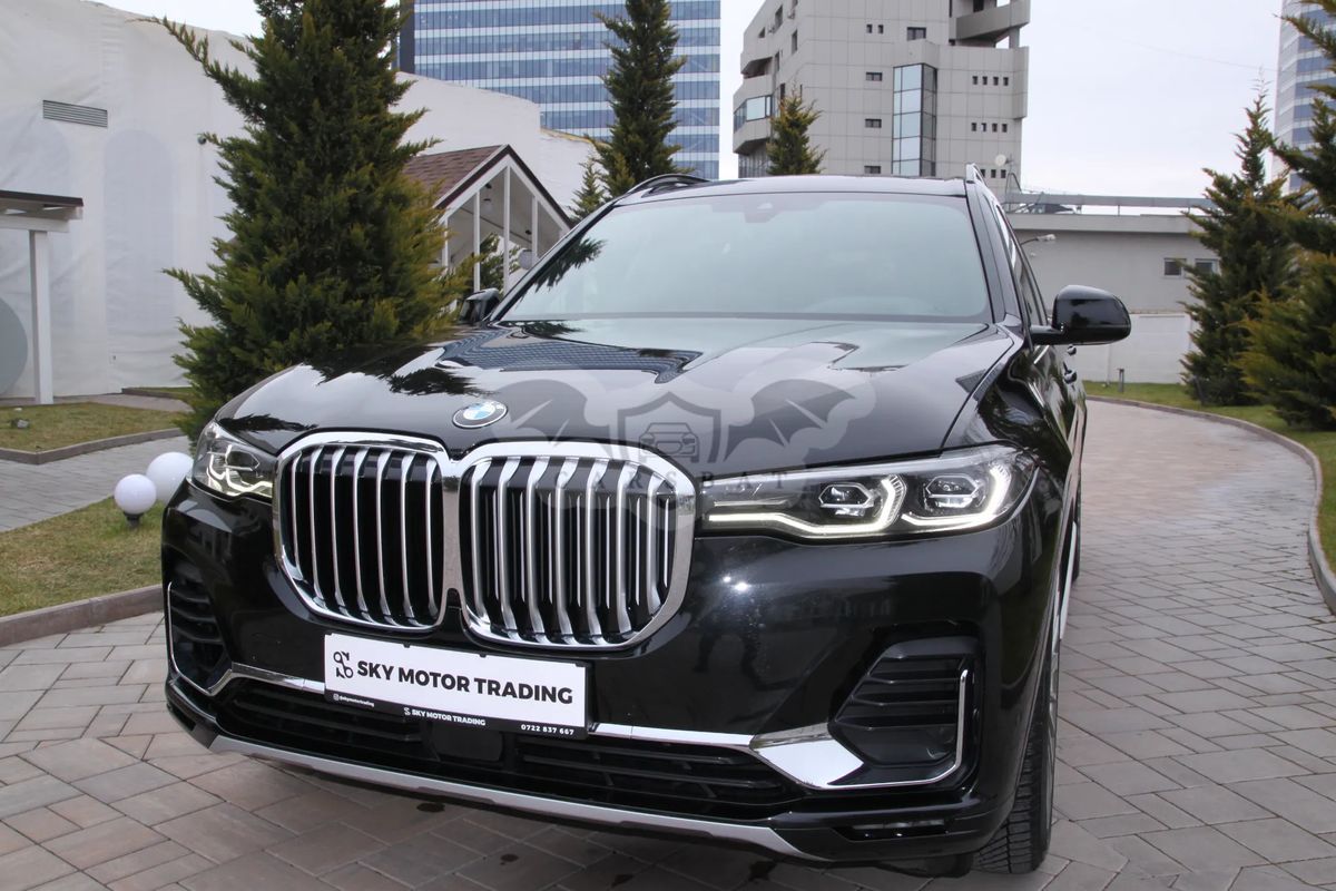 BMW X7 2021