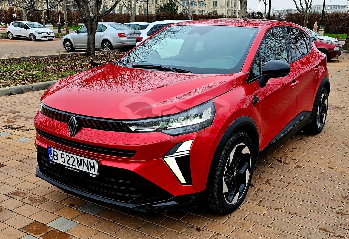 Renault Captur / QM3 E-TECH Full 145 Techno 2024