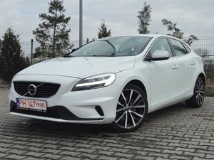 Volvo V40 II [2012 - Prezent] D3 Aut. R-Design 2018