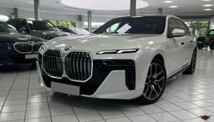 BMW 7 Series 740d xDrive 2024