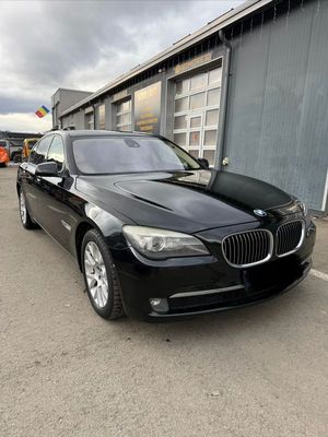 BMW 7 Series 730d 2011