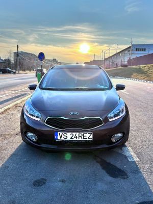 Kia Ceed II [2012 - 2018] 1.6 CRDi 128 ISG Platinum Edition 2012