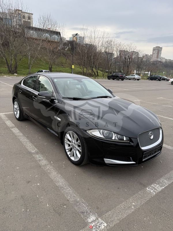 Jaguar XF 2.2D Premium Luxury 2013