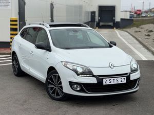 Renault Megane III [2008 - 2016] ENERGY dCi 110 Start & Stop Bose Edition 2013