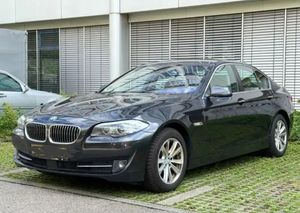 BMW 5 Series F10/F11/F07 [2010 - 2017] 520d Aut. Luxury Line 2012