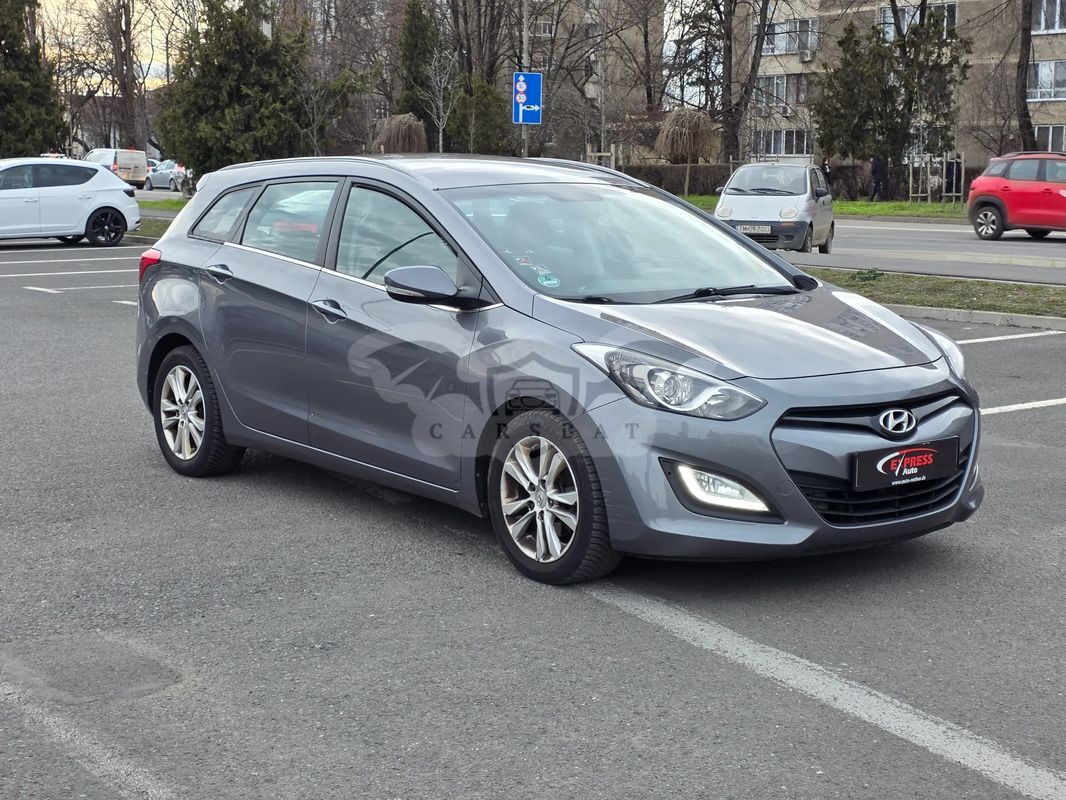 Hyundai i30 II [2011 - 2017] 1.6 CRDI Exclusive 2013