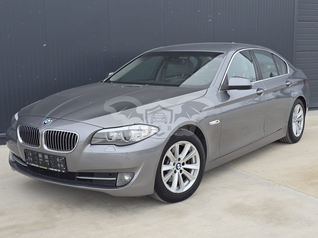 BMW 5 Series F10/F11/F07 [2010 - 2017] 520d Blue Performance 2011