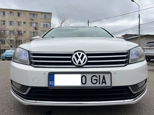Volkswagen Passat 2.0 TDI DSG BlueMotion Technology Trendline 2013