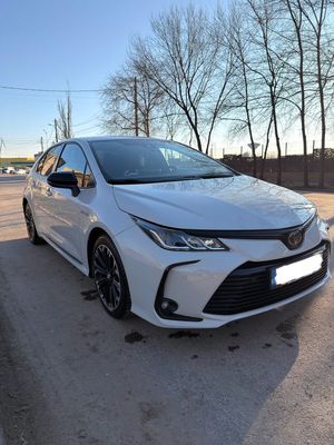 Toyota Corolla XII [2020 - Prezent] 1.8 HSD Dynamic GR Sport 2021