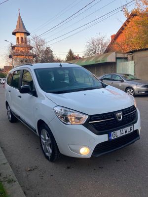 Dacia Lodgy 1.5 Blue dCi Laureate 2021