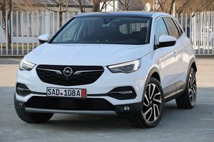 Opel Grandland 1.2 Start/Stop Automatik Business INNOVATION 2018