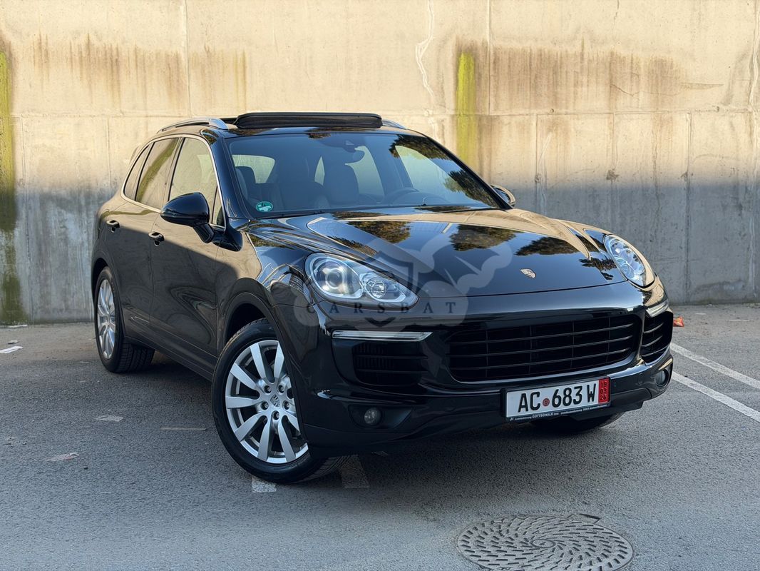 Porsche Cayenne Platinum Edition 2016