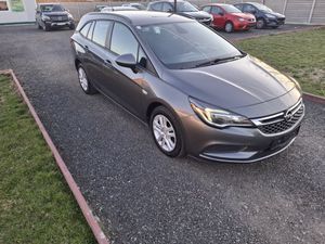 Opel Astra K [2015 - 2021] 1.6 D (CDTI) Edition 2018