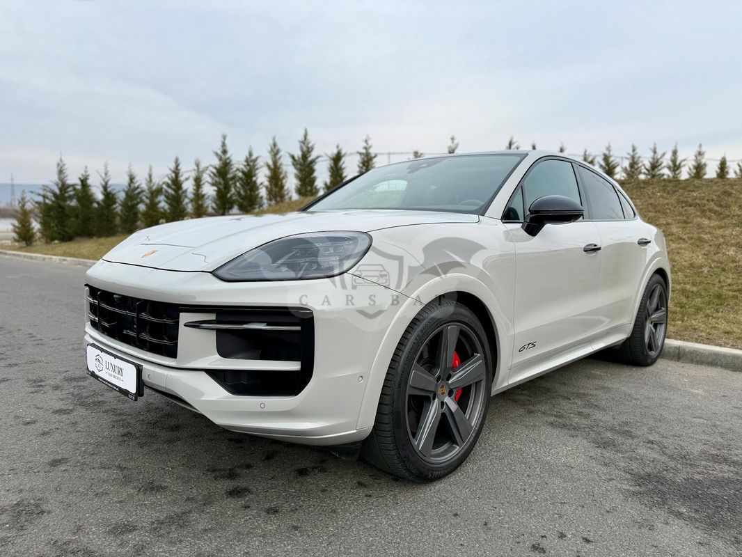 Porsche Cayenne GTS Tiptronic S 2024