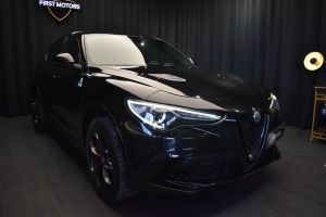Alfa Romeo Stelvio 2.9 V6 Turbo AWD AT8 Quadrifoglio 2021