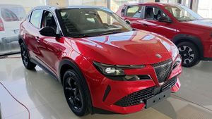 Alfa Romeo Junior 1.2 FWD eDCT6 MHEV Ibrida 2025