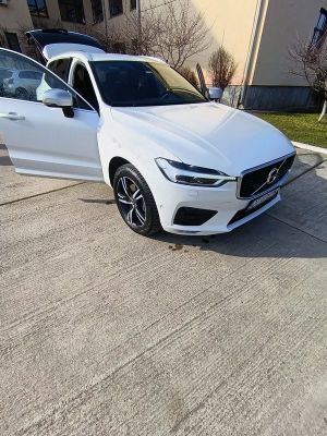 Volvo XC60 II [2017 - Prezent] D4 AWD Geartronic RDesign 2019